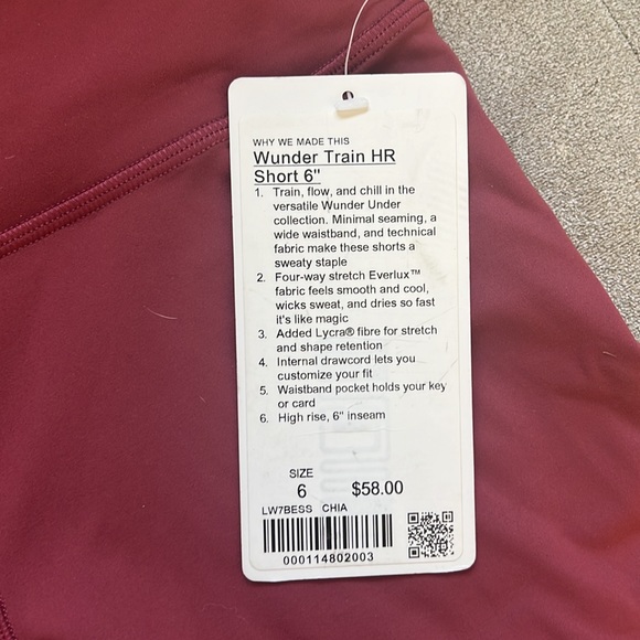 NWT Wunder Train HR short 6” - size 6 - Chianti - Picture 3 of 3